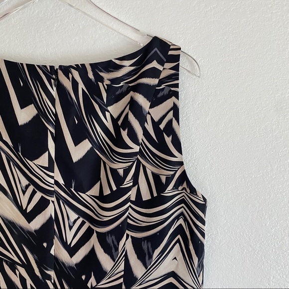 LK BENNETT patterned fit and flare dress - Picture 3 of 13